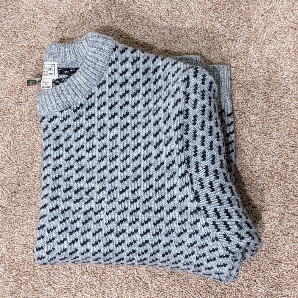 All bean wool sweater NWT